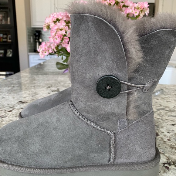 UGG Shoes - UGG Bailey Button II gray boot